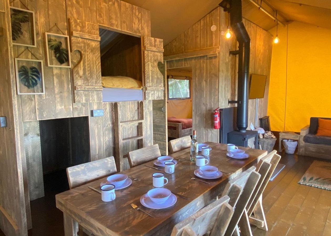 Florence Springs Glamping Gumfreston Exterior photo