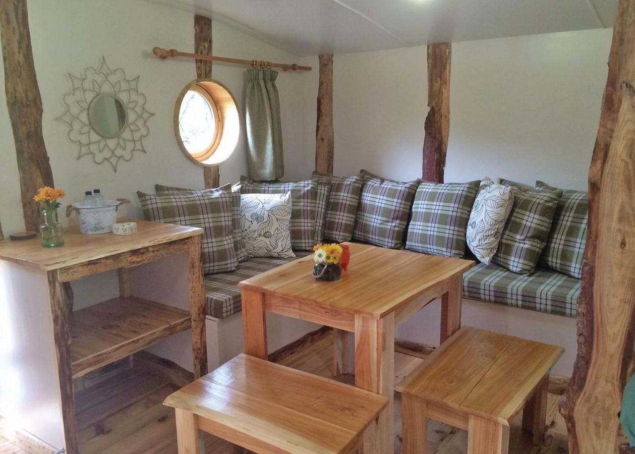 Florence Springs Glamping Gumfreston Exterior photo